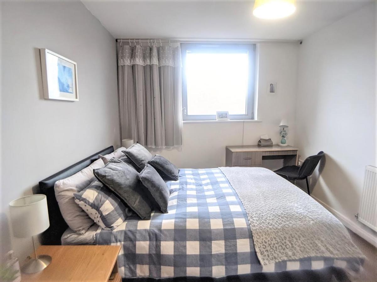 Large 3 Bedrooms In Liverpool City Centre, Free Parking Екстериор снимка