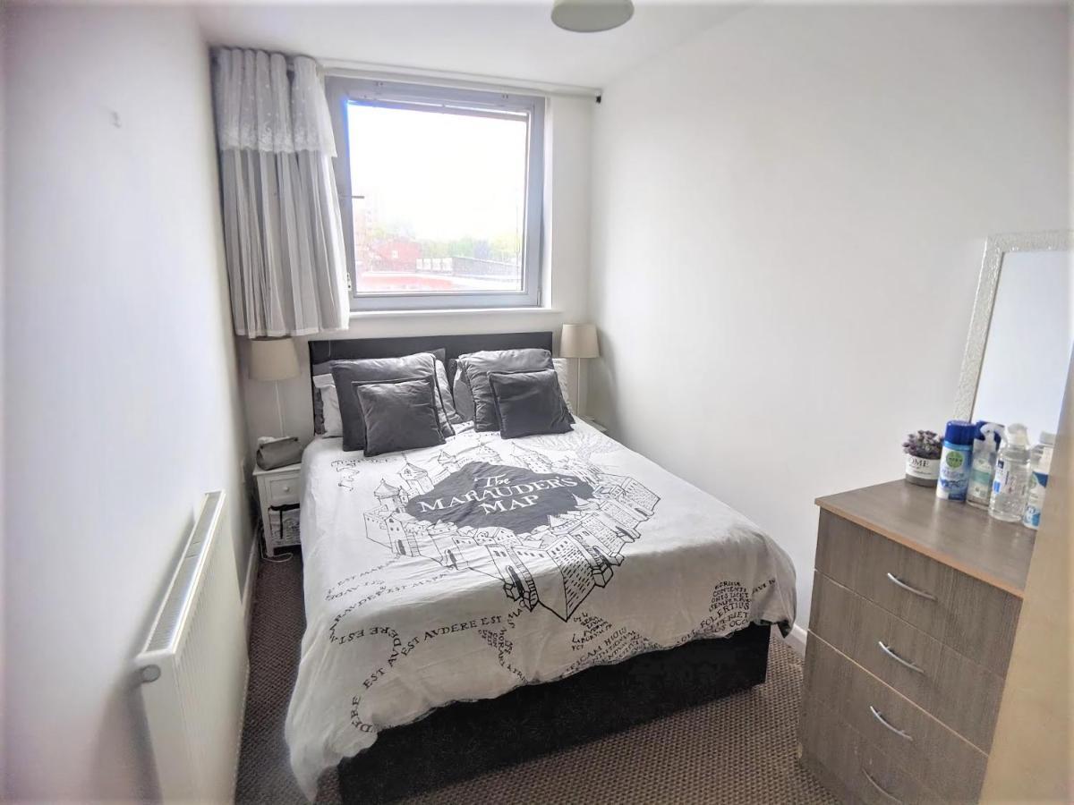 Large 3 Bedrooms In Liverpool City Centre, Free Parking Екстериор снимка