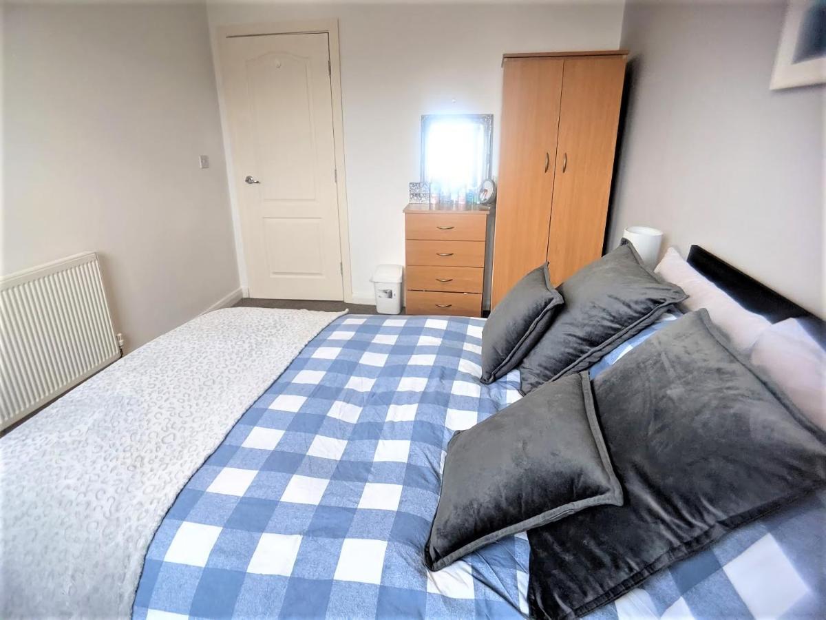 Large 3 Bedrooms In Liverpool City Centre, Free Parking Екстериор снимка