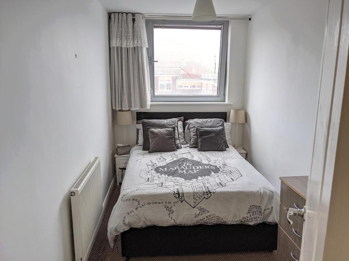Large 3 Bedrooms In Liverpool City Centre, Free Parking Екстериор снимка